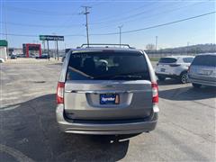 2014 Chrysler Town and Country Touring