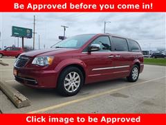 2012 Chrysler Town and Country Touring-L