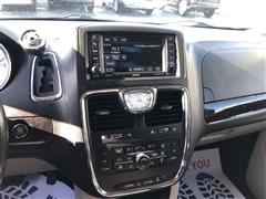 2016 Chrysler Town and Country Touring