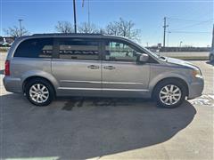 2014 Chrysler Town and Country Touring