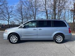 2016 Chrysler Town and Country Touring