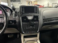 2014 Chrysler Town & Country