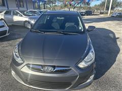 2013 Hyundai Accent SE