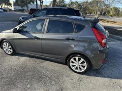 2013 Hyundai Accent SE