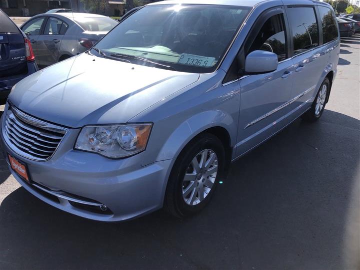 2016 Chrysler Town and Country Touring