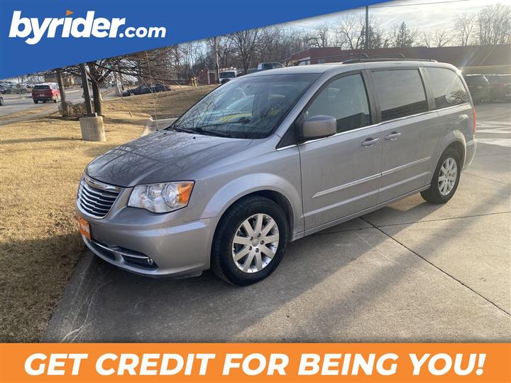 2016 Chrysler Town and Country Touring