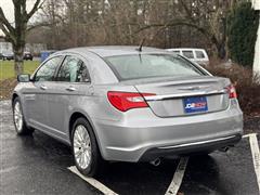 2013 Chrysler 200 Limited