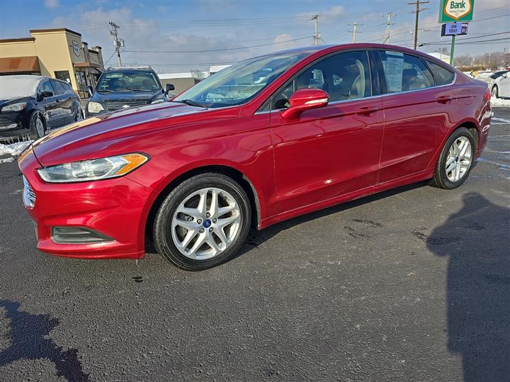 2014 Ford Fusion SE