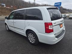 2015 Chrysler Town and Country Touring