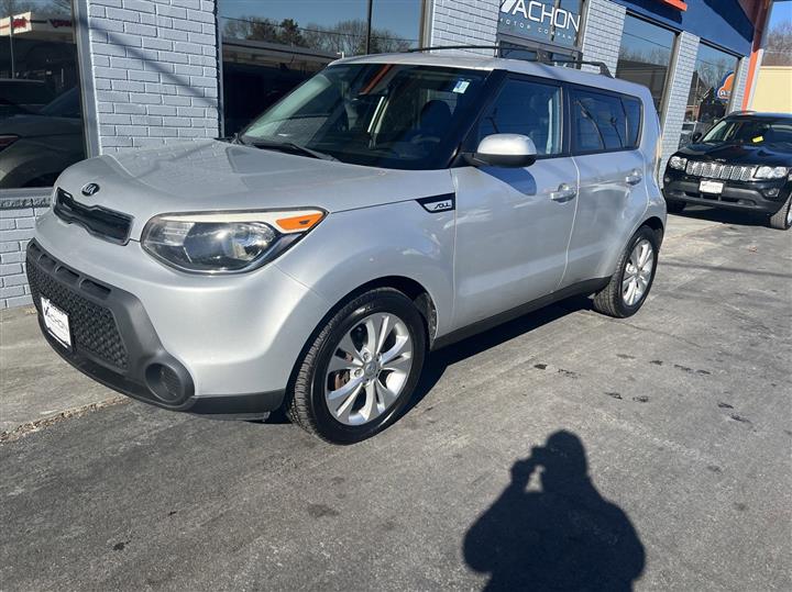 2015 Kia Soul +