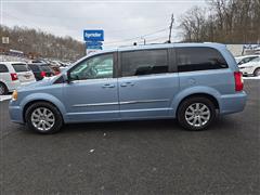 2013 Chrysler Town and Country Touring