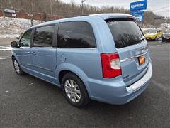 2013 Chrysler Town and Country Touring