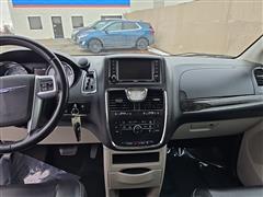 2013 Chrysler Town and Country Touring