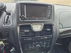 2013 Chrysler Town and Country Touring