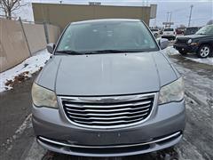 2013 Chrysler Town and Country Touring