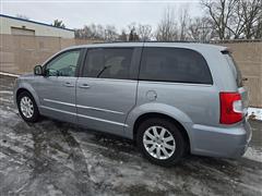 2013 Chrysler Town and Country Touring