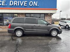 2016 Chrysler Town and Country Touring