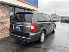 2016 Chrysler Town and Country Touring