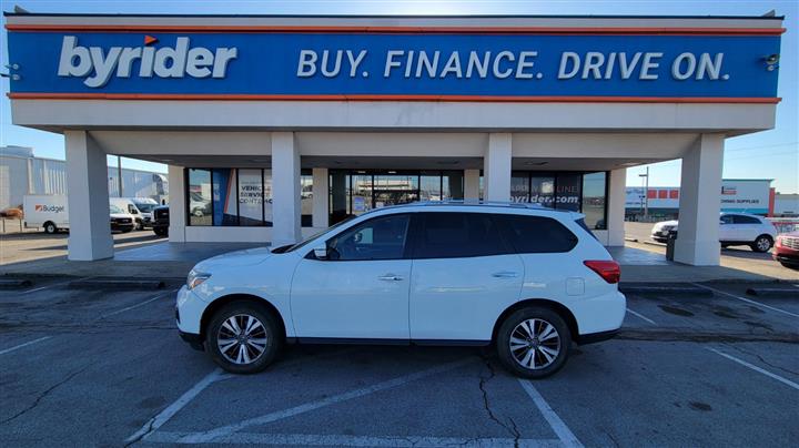 2019 Nissan Pathfinder SV