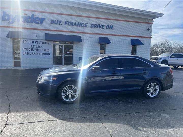 2016 Ford Taurus SE