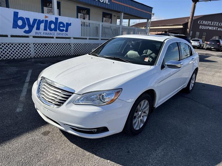 2013 Chrysler 200 Limited