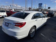 2013 Chrysler 200 Limited