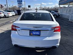 2013 Chrysler 200 Limited