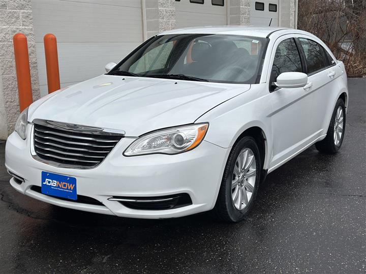 2013 Chrysler 200 